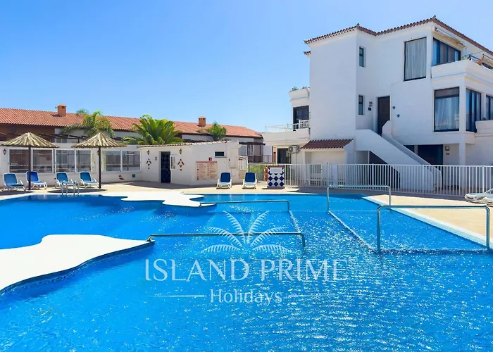 Stunning Marina & Sea Views Relax In Amarilla Golf Lbr638